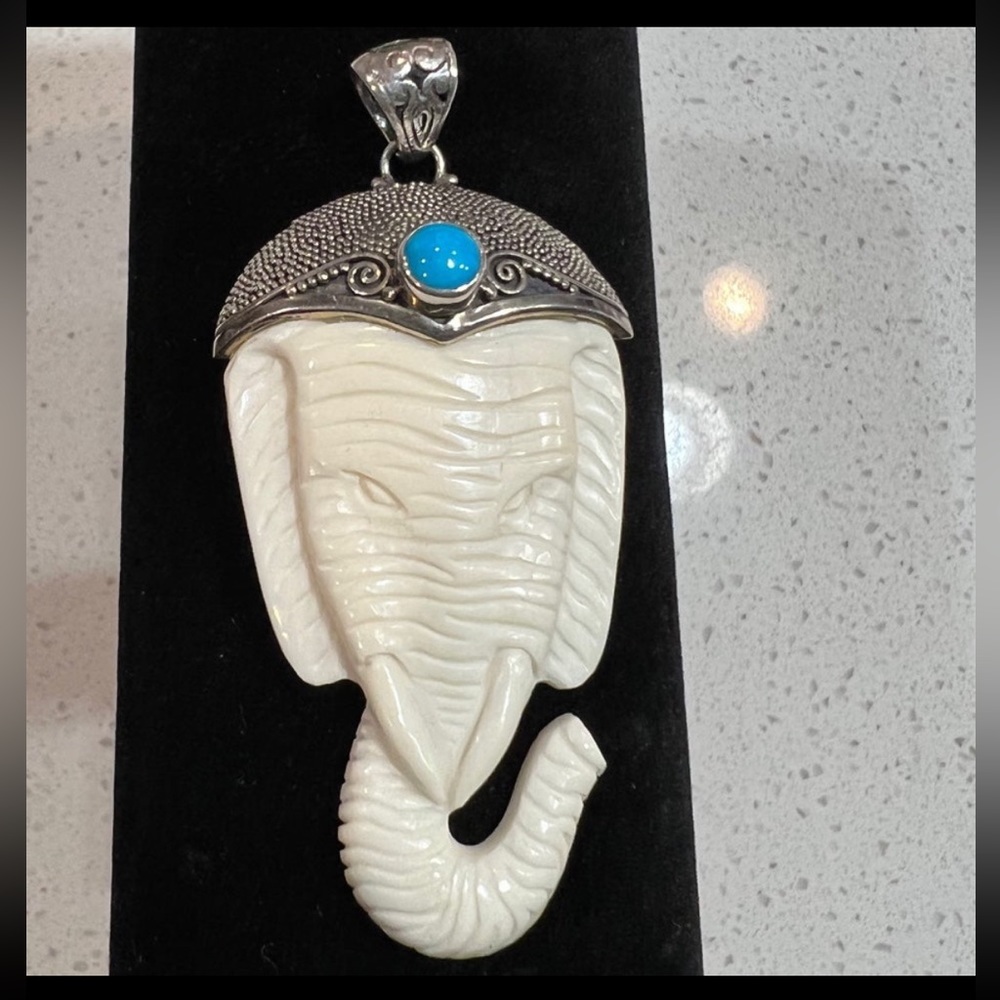 SAJEN 925 STERLING SILVER MULTI  CARVED ELEPHANT HEAD PENDANT
